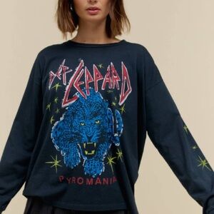 DAYDREAMER | Def Leppard Pyromania Long Sleeve Merch - Vintage Black